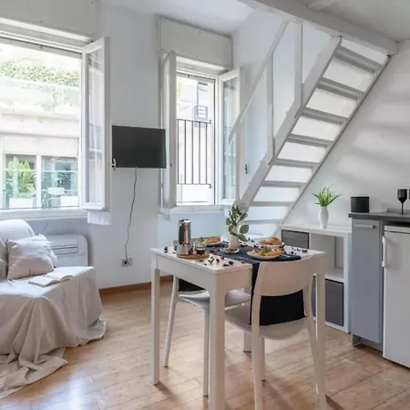 Two-Room Apartment San Babila Milan Exterior photo
